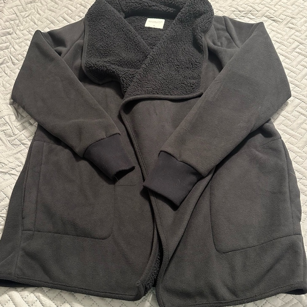 Abercrombie Fleece Sweater - Brand New!